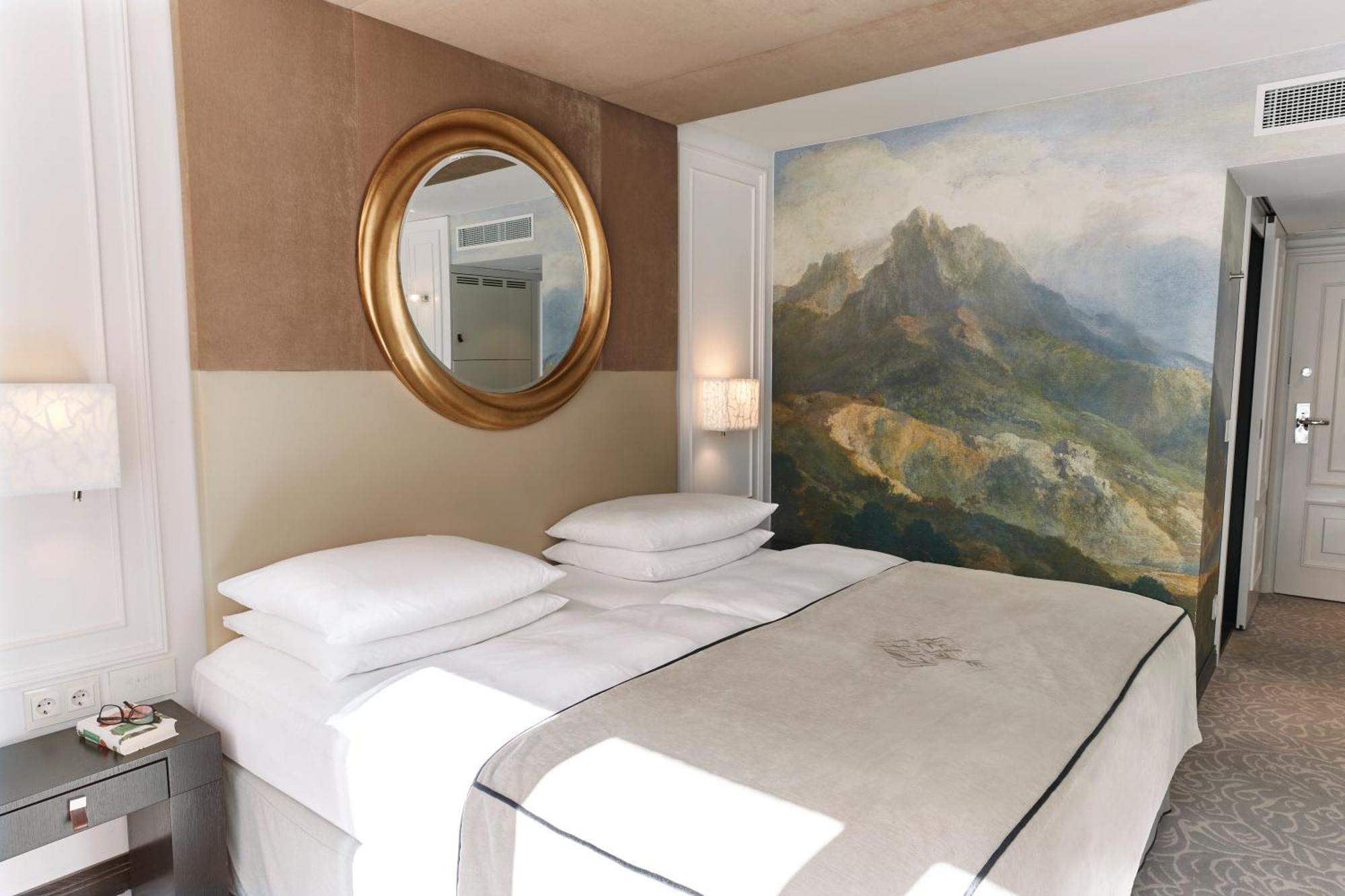 Vier Jahreszeiten Kempinski Muenchen Ngoại thất bức ảnh A room at the Hotel de l'Europe